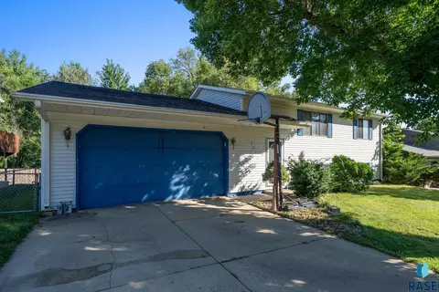Other - 2012 E Tracy Ln, Sioux Falls, SD 57103 photo 1 of 12