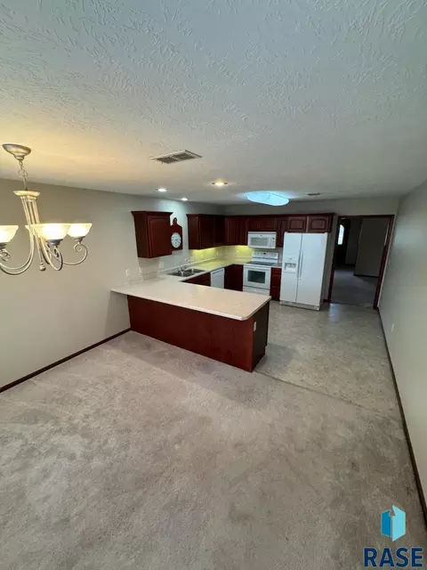 201 W Willow St, Beresford, SD 57004 photo 10
