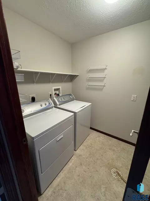 201 W Willow St, Beresford, SD 57004 photo 20