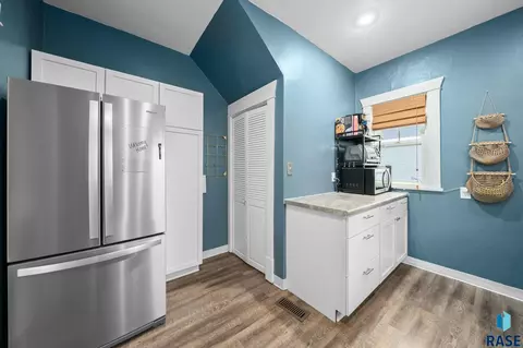 710 S Duluth Ave, Sioux Falls, SD 57104 photo 13