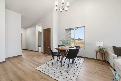 2816 E Hazelnut St, Brandon, SD 57005 photo 13