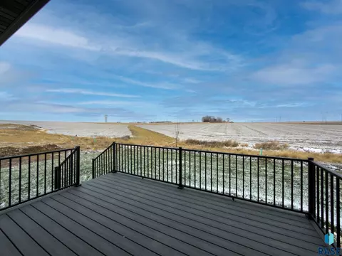 2816 E Hazelnut St, Brandon, SD 57005 photo 3