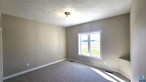 Bedroom - 3306 E Prairie Wind St, Sioux Falls, SD 57108 photo 2 of 3