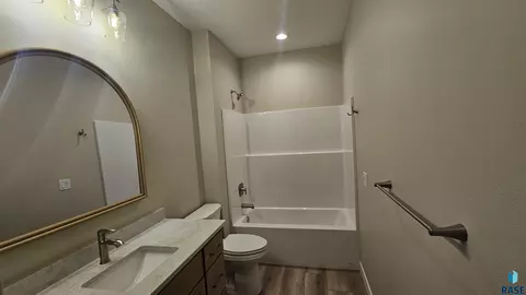 Bath - 3306 E Prairie Wind St, Sioux Falls, SD 57108 photo 3 of 3
