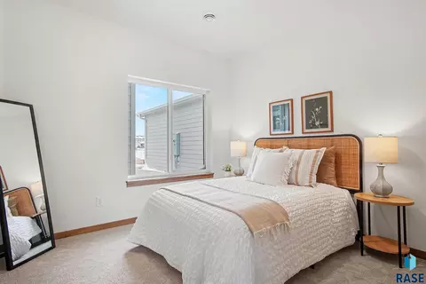2523 E Cama Pl, Sioux Falls, SD 57108 photo 11