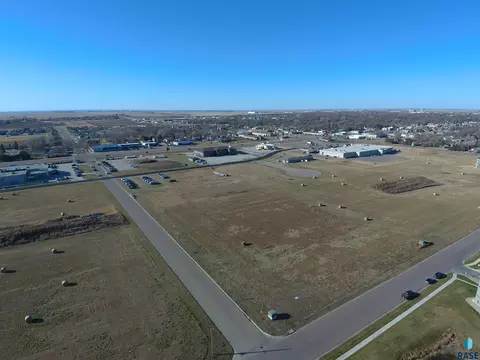 24 Th St, Huron, SD 57350 photo 8
