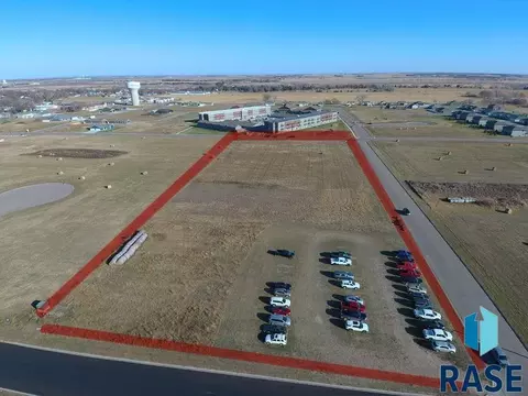 24 Th St, Huron, SD 57350