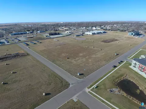24 Th St, Huron, SD 57350 photo 9