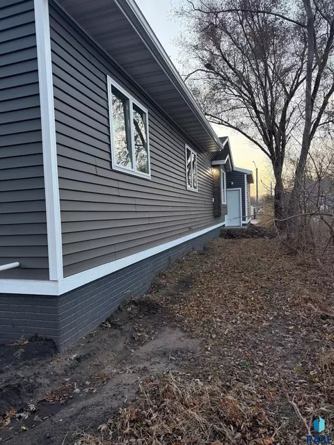 3412 12 N 10th Ave, Sioux Falls, SD 57104 photo 16