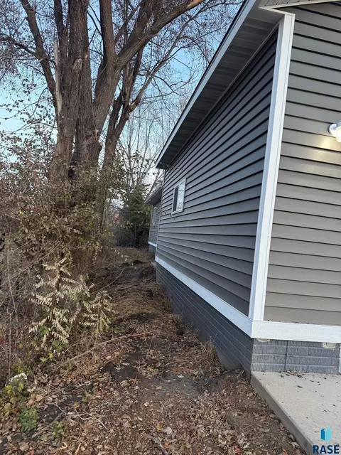 3412 12 N 10th Ave, Sioux Falls, SD 57104 photo 17