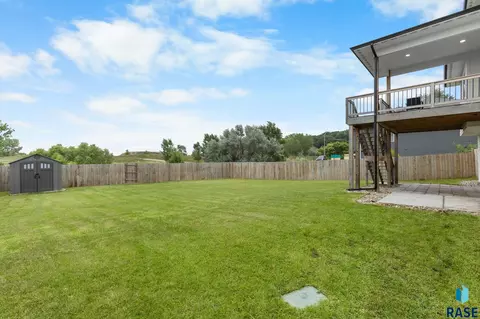 Exterior - 3504 E Broken Arrow St, Sioux Falls, SD 57103 photo 7 of 12