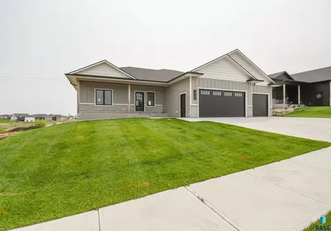 1520 N Marlowe Ave, Sioux Falls, SD 57110