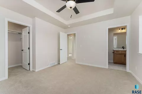 1015 E Fannings St, Tea, SD 57064 photo 8