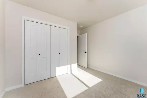 1015 E Fannings St, Tea, SD 57064 photo 6