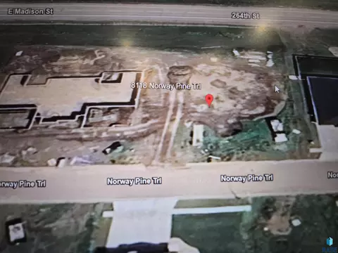 81188120 E Norway Pines Trl, Sioux Falls, SD 57110