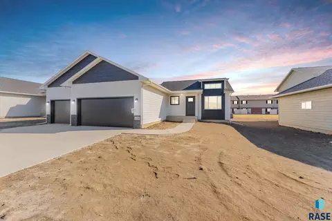 Other - 1300 N Poplar Ave, Tea, SD 57064 photo 1 of 6