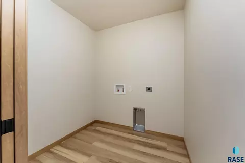 Other - 1300 N Poplar Ave, Tea, SD 57064 photo 4 of 6