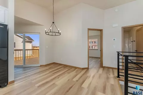 Dining - 1300 N Poplar Ave, Tea, SD 57064 photo 1 of 1