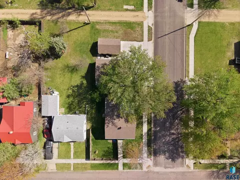 View/Area - 401 E 12th Ave, Mitchell, SD 57301 photo 5 of 5