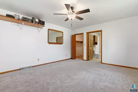 Bedroom - 401 E 12th Ave, Mitchell, SD 57301 photo 1 of 1