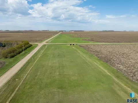 481 St Ave, Dell Rapids, SD 57022 photo 5