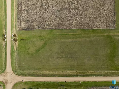 481 St Ave, Dell Rapids, SD 57022 photo 8