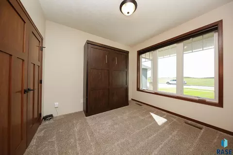 5408 E 65th St, Sioux Falls, SD 57108 photo 16