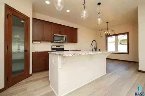 5408 E 65th St, Sioux Falls, SD 57108 photo 7