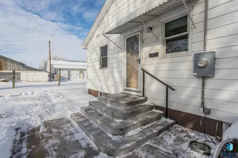 112 E Plum St, Freeman, SD 57029 photo 5
