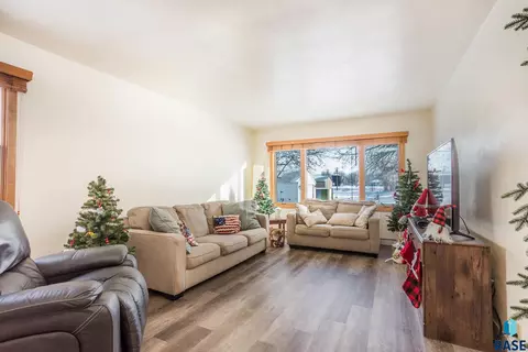 112 E Plum St, Freeman, SD 57029 photo 9