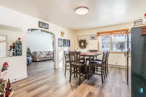 112 E Plum St, Freeman, SD 57029 photo 7