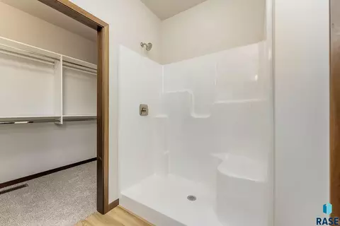 2312 E Brek St, Brandon, SD 57005 photo 14