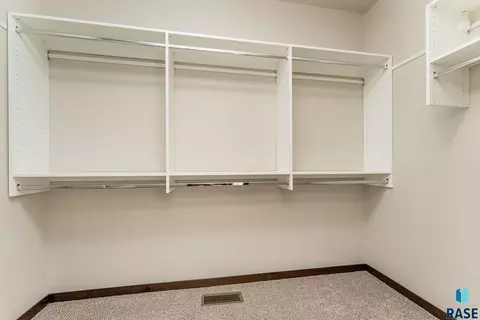 2312 E Brek St, Brandon, SD 57005 photo 15