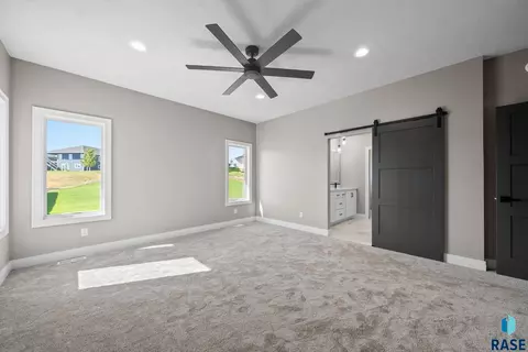 1101 N Scots Pine Dr, Sioux Falls, SD 57110 photo 27