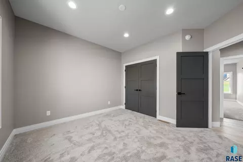 1101 N Scots Pine Dr, Sioux Falls, SD 57110 photo 37