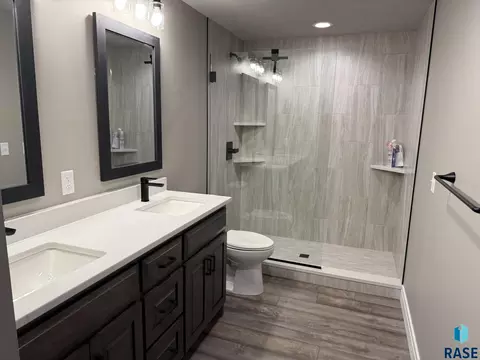 1101 N Scots Pine Dr, Sioux Falls, SD 57110 photo 46