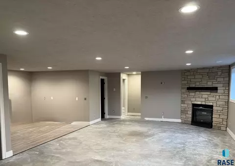 1101 N Scots Pine Dr, Sioux Falls, SD 57110 photo 42