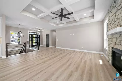 1101 N Scots Pine Dr, Sioux Falls, SD 57110 photo 24