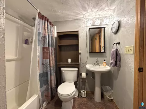 335 E 9th St, Miller, SD 57362 photo 45