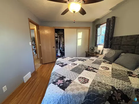 335 E 9th St, Miller, SD 57362 photo 7