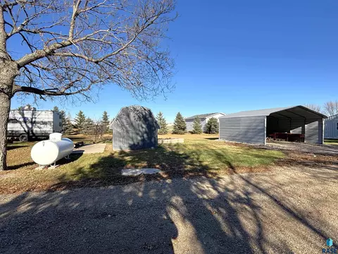 335 E 9th St, Miller, SD 57362 photo 62