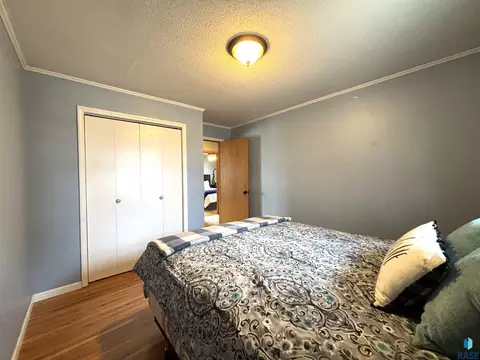 335 E 9th St, Miller, SD 57362 photo 11