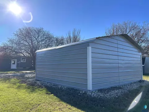 335 E 9th St, Miller, SD 57362 photo 66