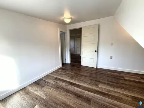 Bedroom - 724 W 1st Ave, Miller, SD 57362 photo 12 of 13