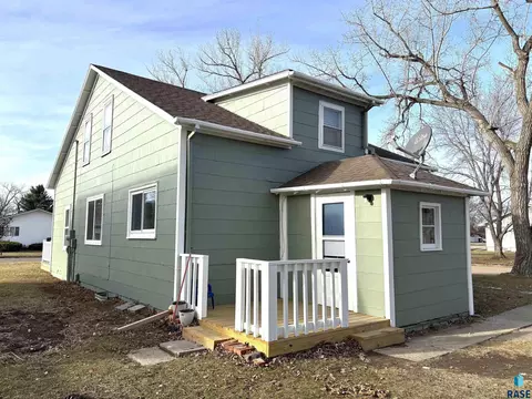 Other - 724 W 1st Ave, Miller, SD 57362 photo 17 of 27