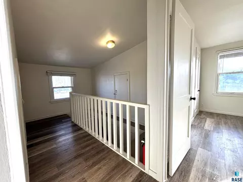 Entry Way - 724 W 1st Ave, Miller, SD 57362 photo 5 of 5