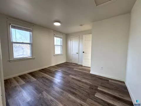Bedroom - 724 W 1st Ave, Miller, SD 57362 photo 13 of 13