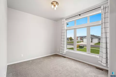3620 E High Plains Cir, Sioux Falls, SD 57108 photo 19