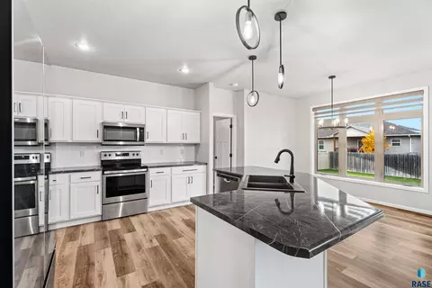 3620 E High Plains Cir, Sioux Falls, SD 57108 photo 10