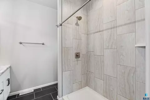 3620 E High Plains Cir, Sioux Falls, SD 57108 photo 16
